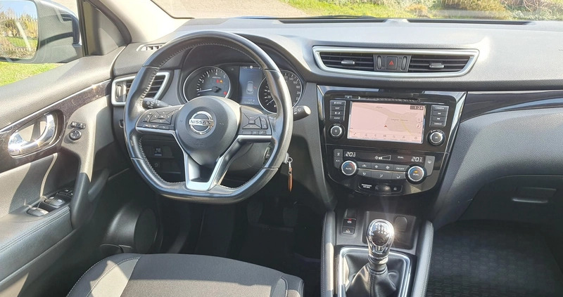 Nissan Qashqai cena 77800 przebieg: 100000, rok produkcji 2019 z Mirosławiec małe 704